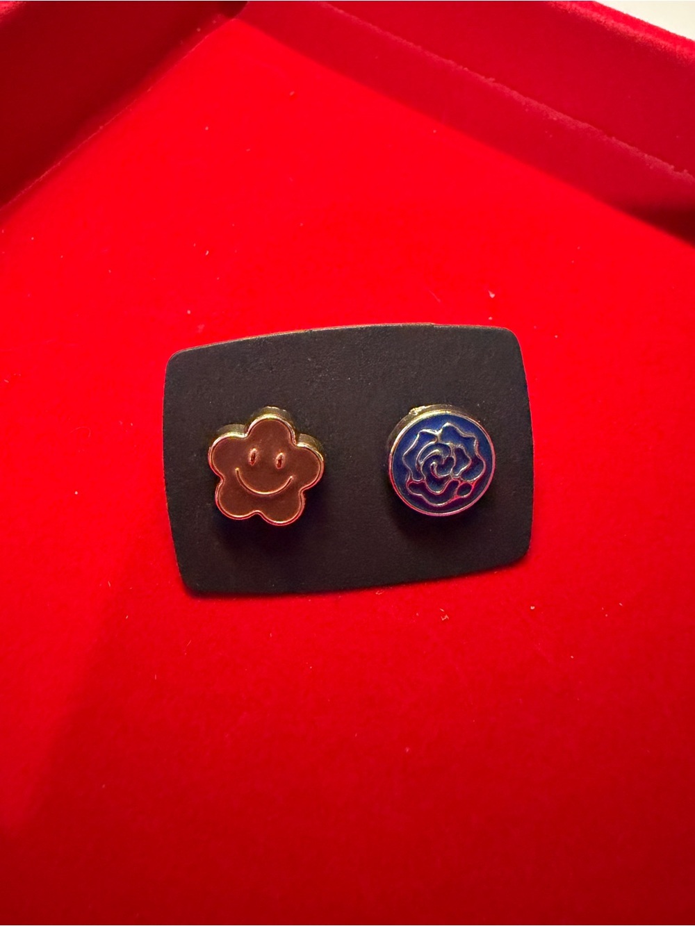 Gold-Trim Enamel Flower Brooch Set in Pink and Blue